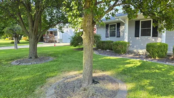 431 Easthaven DR, Centralia, IL 62801