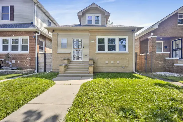 1743 N Moody AVE, Chicago, IL 60639