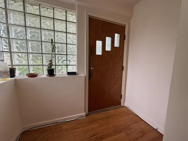 9444 Clifton Park AVE, Evergreen Park, IL 60805