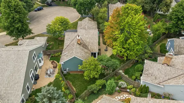 464 Park Barrington DR, Barrington, IL 60010