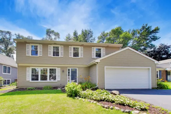 1917 Templar DR,  Naperville,  IL 60565