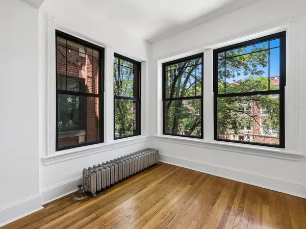 1227 E Hyde Park BLVD #2, Chicago, IL 60615