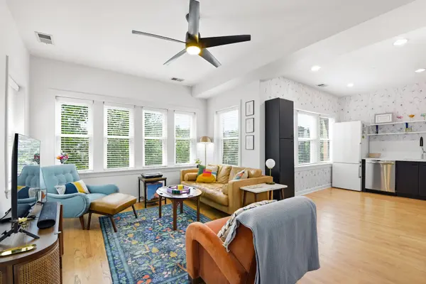 4051 N SOUTHPORT AVE #2, Chicago, IL 60613