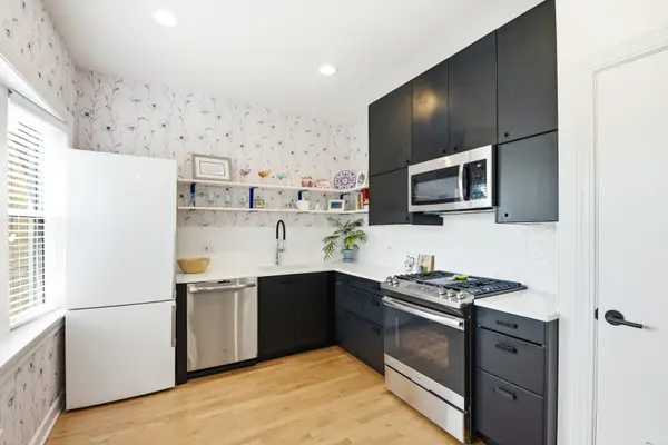 4051 N SOUTHPORT AVE #2, Chicago, IL 60613
