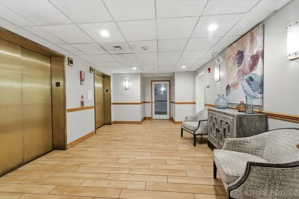 1500 S Ardmore AVE #304, Villa Park, IL 60181