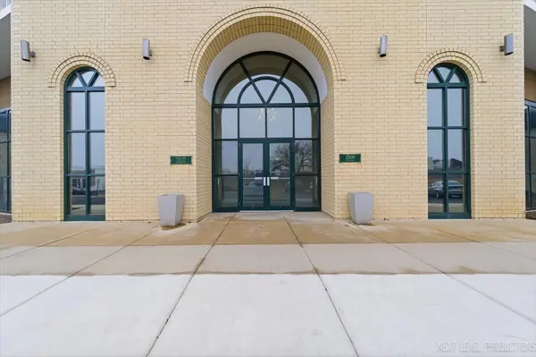 1500 S Ardmore AVE #304, Villa Park, IL 60181