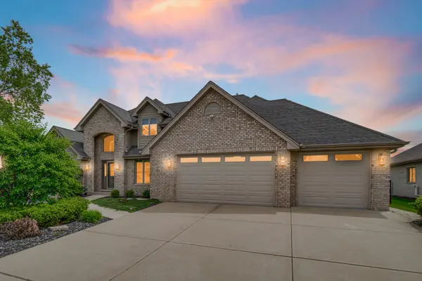 17123 Pointe DR, Orland Park, IL 60467