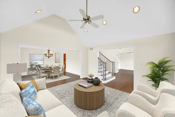 17123 Pointe DR, Orland Park, IL 60467