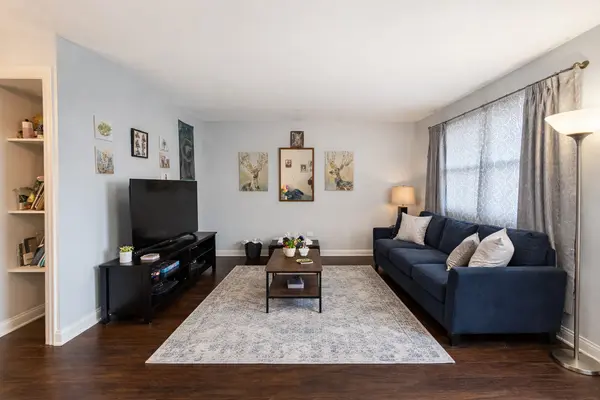 4332 S Wood ST, Chicago, IL 60609