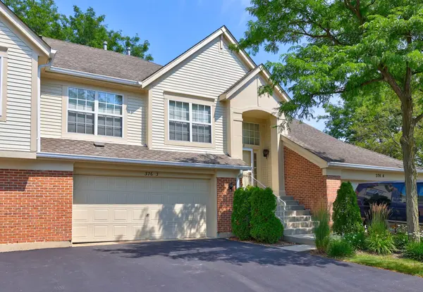 376 Ashford CIR #3, Bartlett, IL 60103