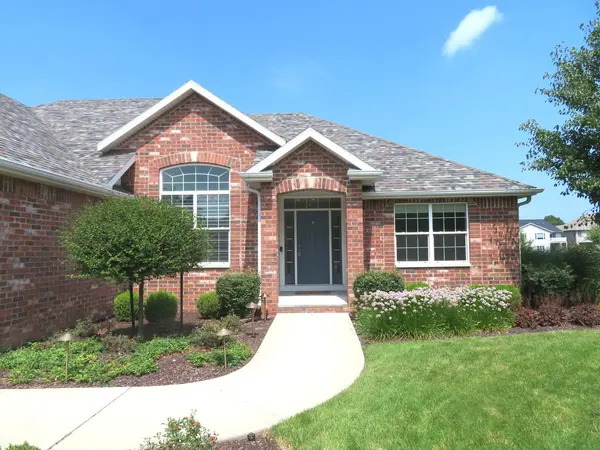 1428 Lakeside LN, Morris, IL 60450