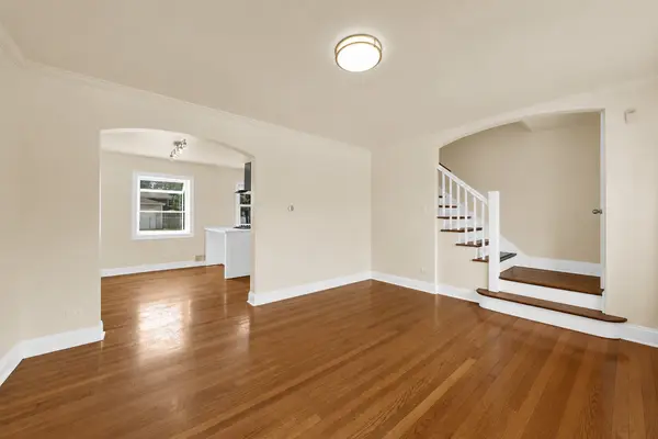 7221 W SUMMERDALE AVE, Chicago, IL 60656