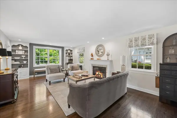 264 Central AVE, Highland Park, IL 60035