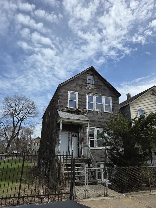 8847 S BURLEY AVE, Chicago, IL 60617