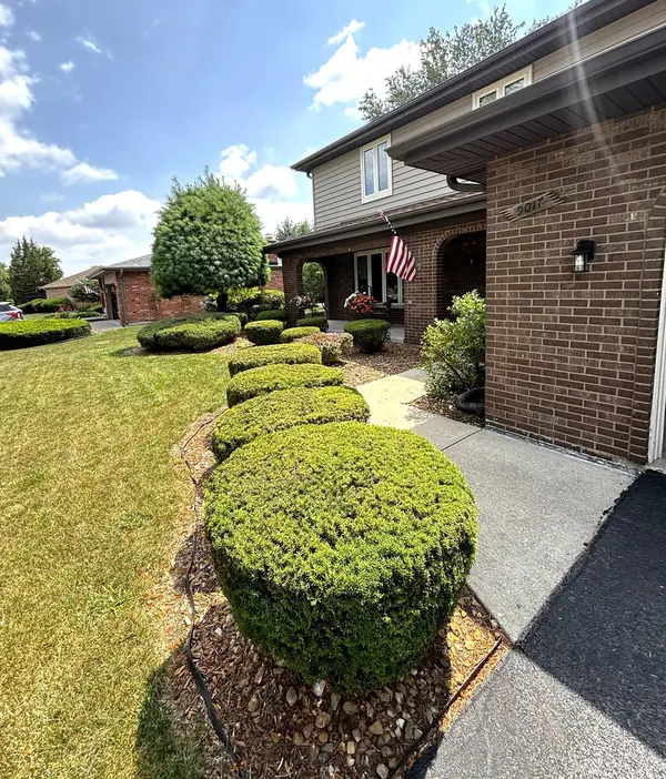 9017 Timber Trails RD, Orland Park, IL 60462