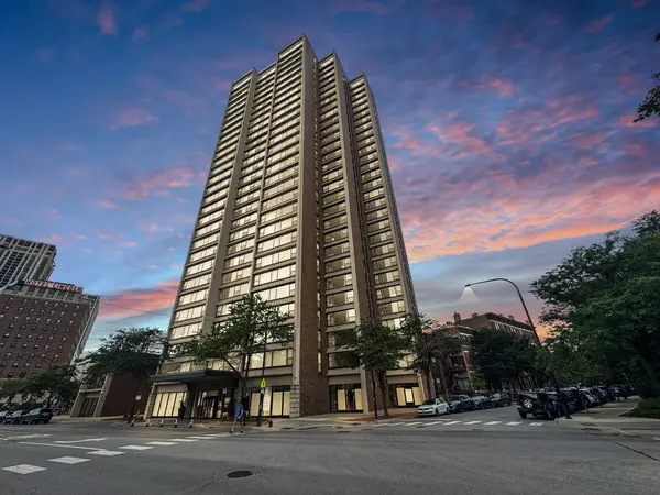 1850 N Clark ST #1907, Chicago, IL 60614