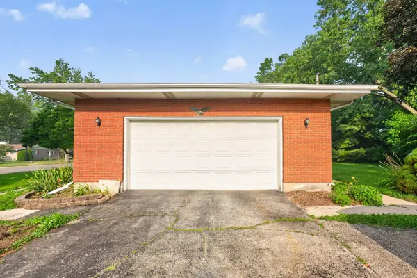 1111 Loren DR, Dekalb, IL 60115