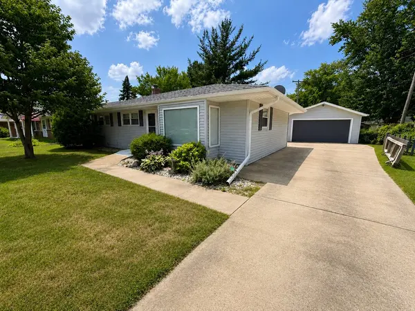 5005 Carol CT, Rockford, IL 61108