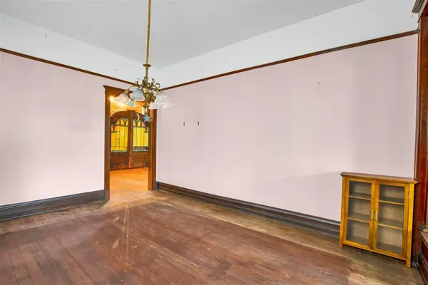 2244 N Maplewood AVE, Chicago, IL 60647