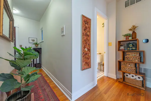 4410 N Long AVE #1, Chicago, IL 60630