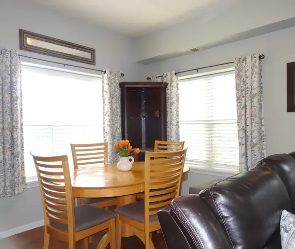 0S099 Lee CT #101, Winfield, IL 60190