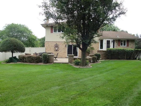 18916 Creekview LN, Mokena, IL 60448