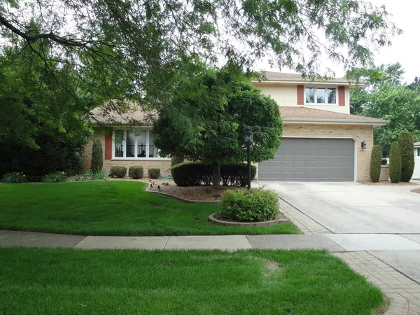 18916 Creekview LN, Mokena, IL 60448