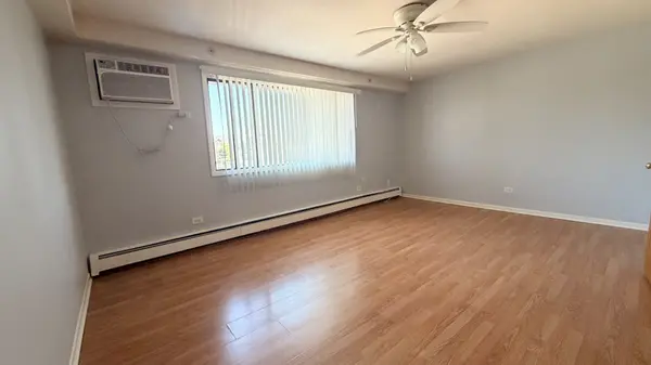 6348 Washington ST #3D, Chicago Ridge, IL 60415