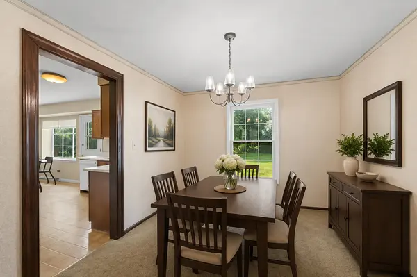 470 Middlesex CT, Buffalo Grove, IL 60089