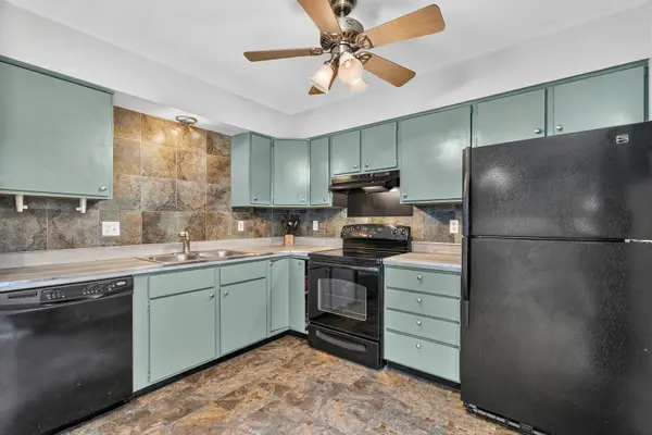 613 E 3rd ST #3, Lockport, IL 60441