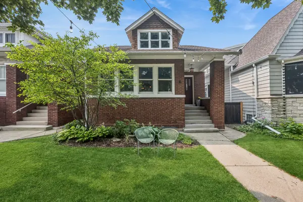 5227 W Berteau AVE, Chicago, IL 60641