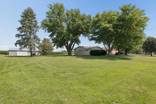 6070 Garden Plain RD, Fulton, IL 61252