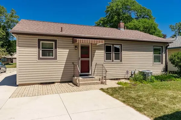2328 Sharon AVE, Rockford, IL 61103