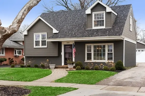 1605 S Greenwood AVE, Park Ridge, IL 60068