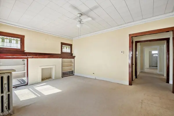 4924 N Saint Louis AVE, Chicago, IL 60625