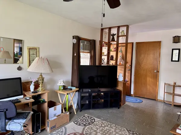 1704 19th AVE, Sterling, IL 61081