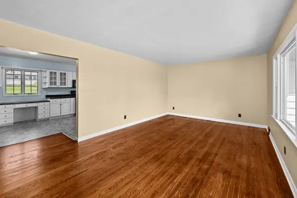 1902 W 38th ST, Davenport, IA 52806