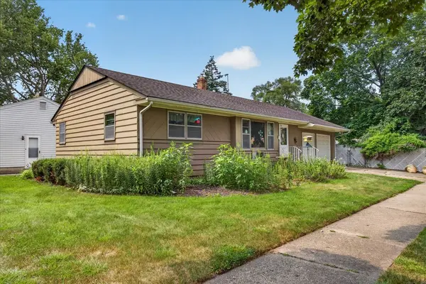 2804 N Winnebago ST, Rockford, IL 61103