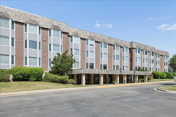400 Ascot DR #3E,  Park Ridge,  IL 60068