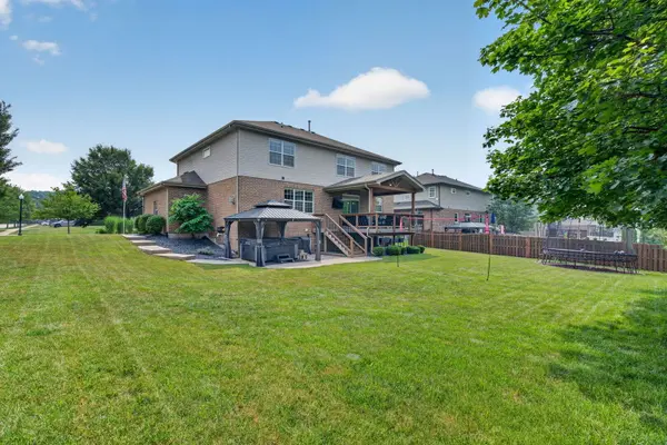 15526 S Red Bud LN, Lockport, IL 60441