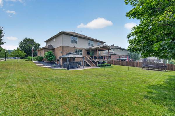 15526 S Red Bud LN, Lockport, IL 60441