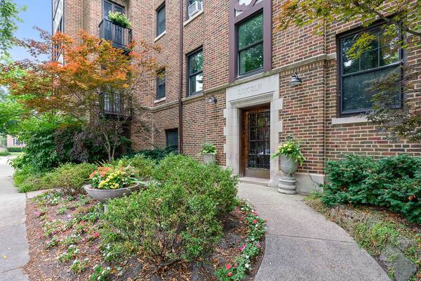 1920 Lincoln ST #3S, Evanston, IL 60201