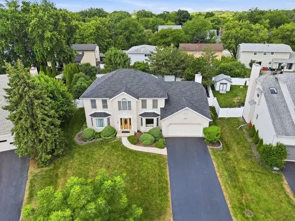 567 Warbler DR, Bolingbrook, IL 60440