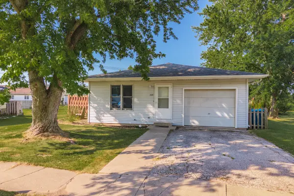 1406 W Trainor DR, Pontiac, IL 61764