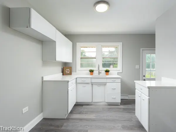 2099 Inverness AVE, Downers Grove, IL 60515