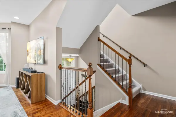 2951 Henley LN, Naperville, IL 60540