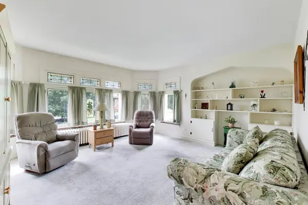 5829 N Mobile AVE, Chicago, IL 60646