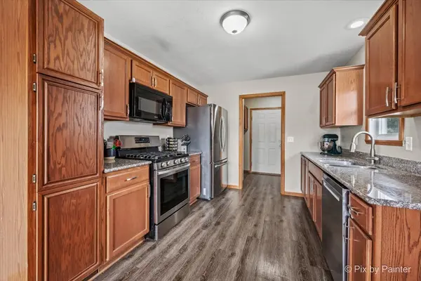 8358 CROOKED BEND RD, Machesney Park, IL 61115