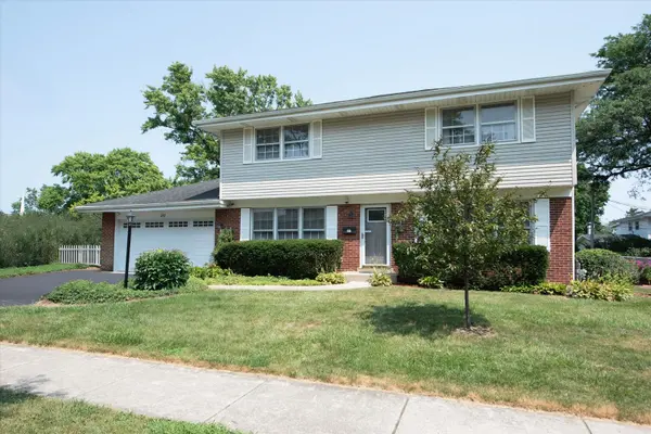 257 Beau DR, Des Plaines, IL 60016