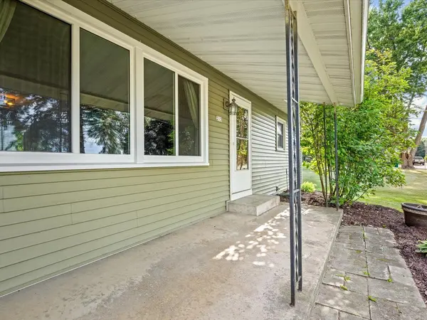 212 W North ST, Durand, IL 61024